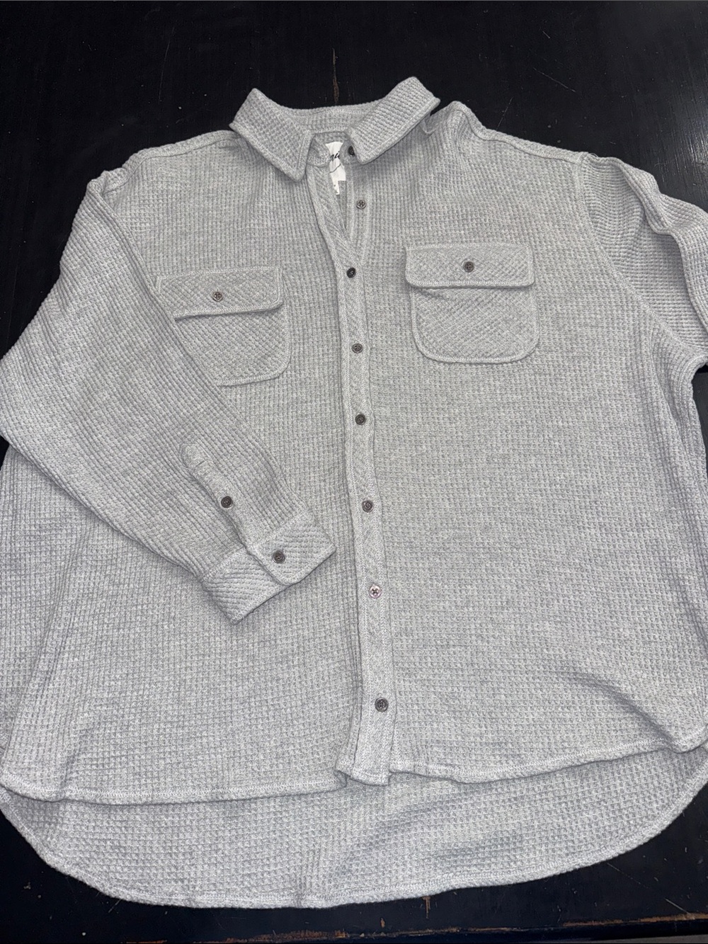 AERIE long sleeve button up waffle knit gray shirt. size large.